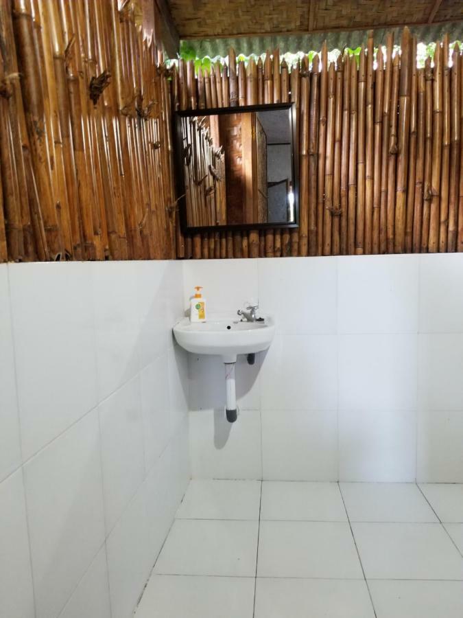 Mojosurf Camp Red Island Hotel Pasanggaran Luaran gambar